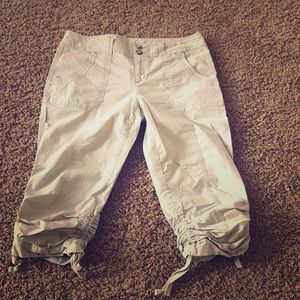 Khaki capris